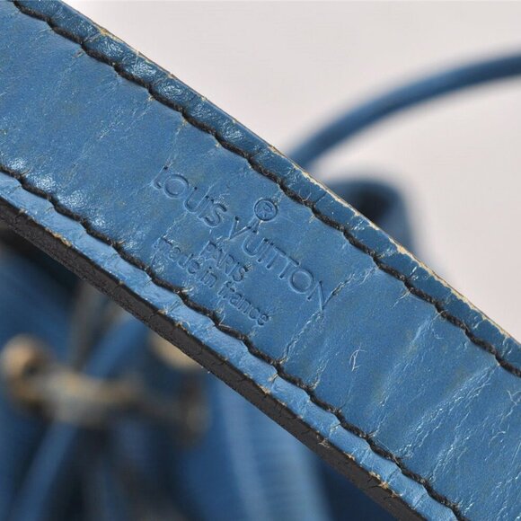 Authentic Louis Vuitton Epi Petit Noe Shoulder Drawstring Bag Blue - Picture 8 of 16